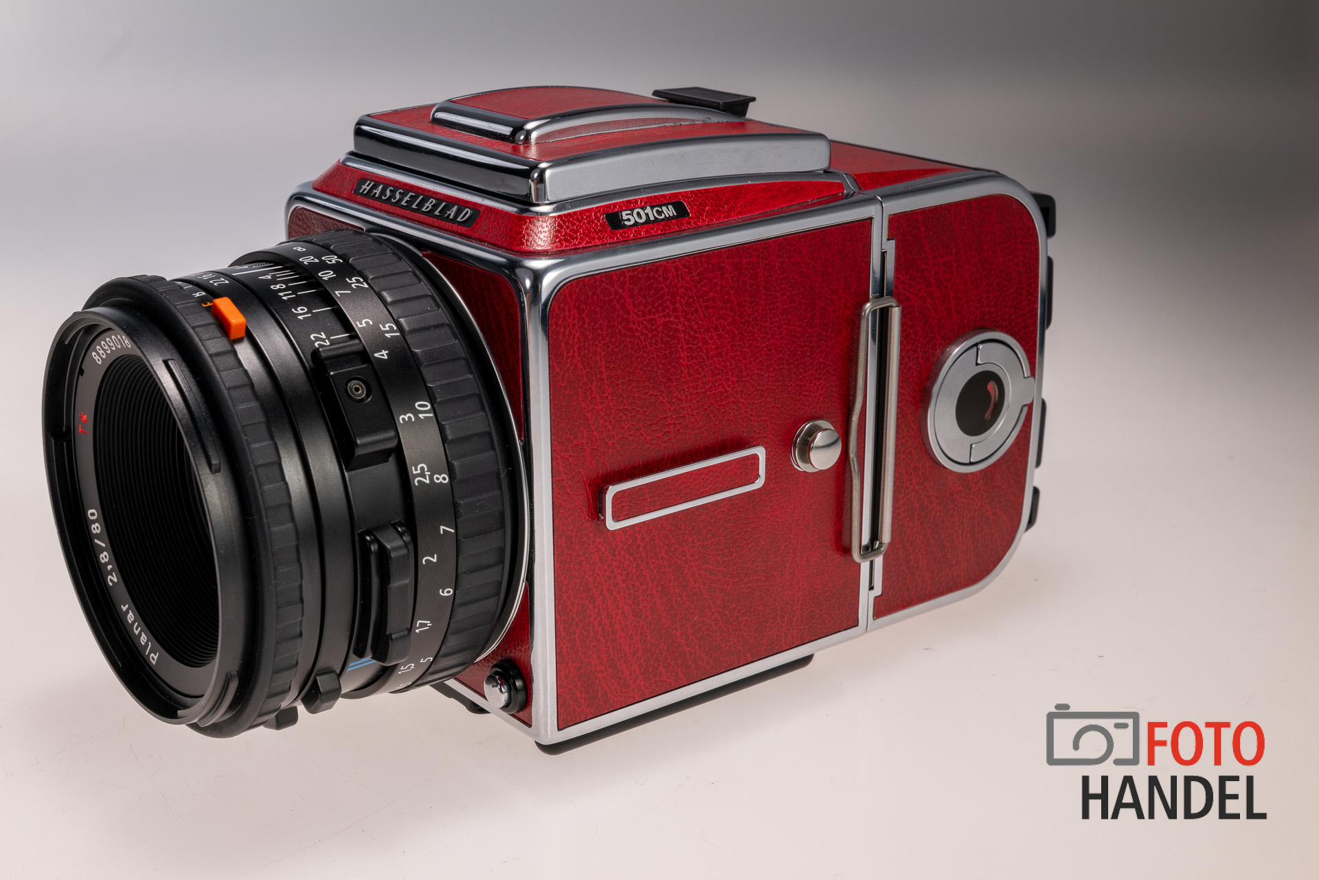 Hasselblad 501CM - Standard Kit - "Ruby Red"